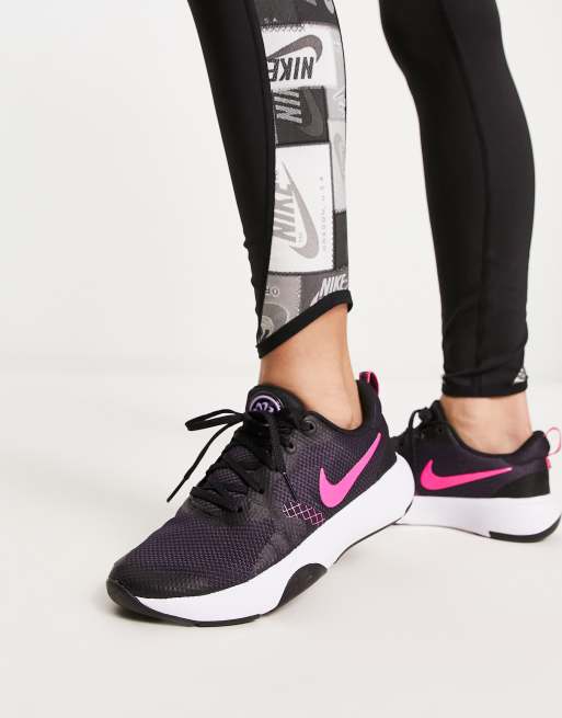 Black nike trainers on sale with pink tick