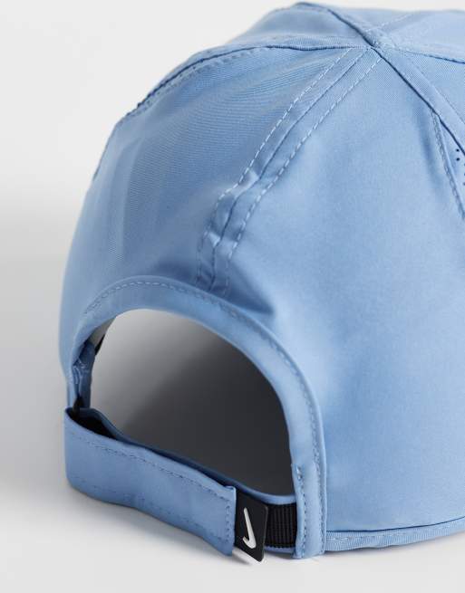 Nike Training Club cap with swoosh in light blue, 3 of 3