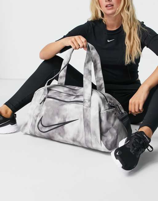 Nike gym 2025 club duffle bag