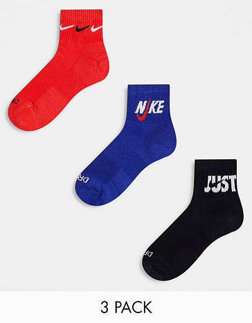 Nike Training - Confezione da 3 paia di calzini unisex imbottiti alla caviglia rossi, blu e neri con logo 