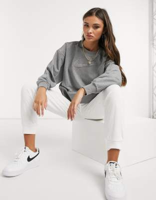 nike swoosh logo crew neck sweat in grey