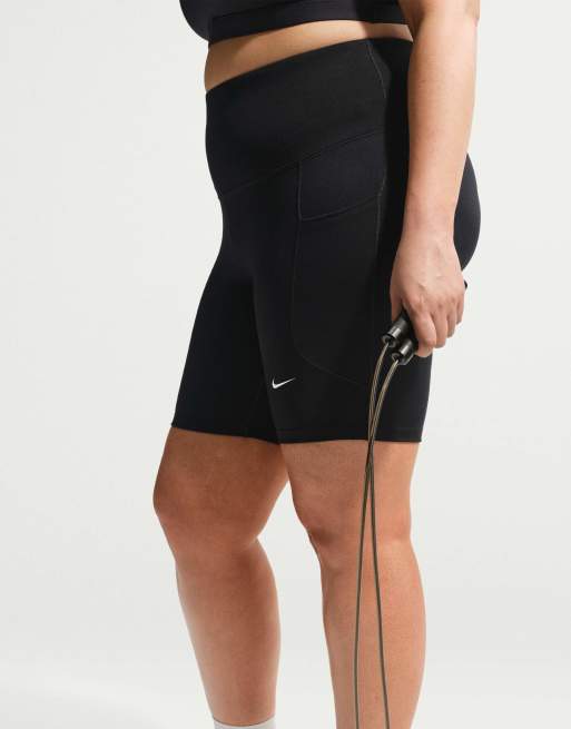 Nike Training Curve short taille haute 8 pouces avec poches en noir, 3 de 4
