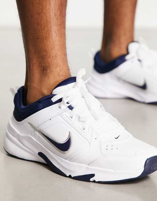 Nike Sportswear Nike Air Monarch Bianche Nere Rosse Nike