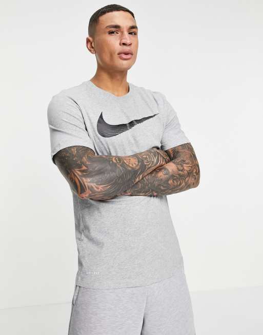 Nike Basketball Dri-Fit Swoosh 1 T-Shirt in beige-Neutral