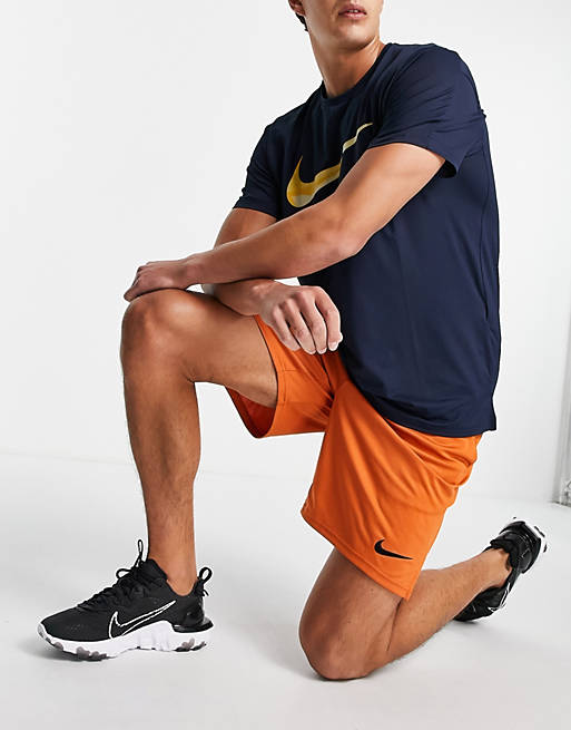Shorts Nike Training Dri-FIT 6 inch knitted shorts in orange 