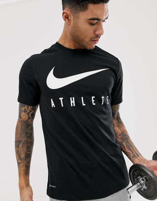 Black Nike T-shirt Herr - JD Sports Sveirge