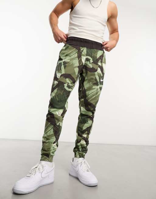 Nike camo outlet joggers mens