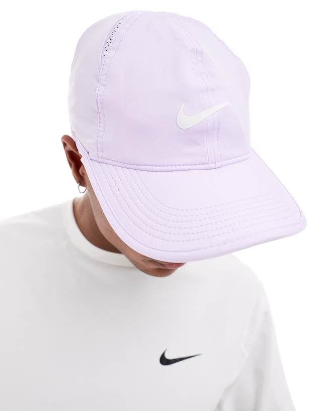 Nike Training - dri-fit club cap in purple