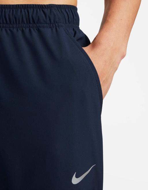 Nike Training – Dri-Fit – Czarne zwężane joggersy, 3 z 4