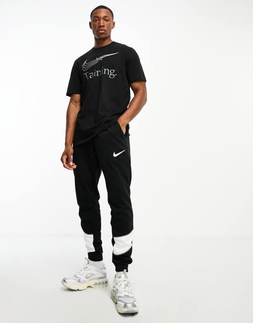 Nike Training – Dri-FIT Energy – Czarne zwężane joggersy z logo Swoosh, 3 z 4