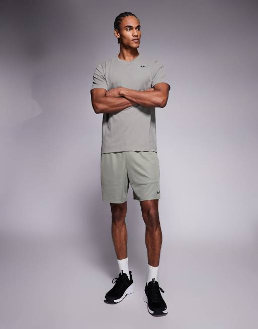 Nike Training Dri-FIT Flex 7 inch shorts in khaki, 2 of 5