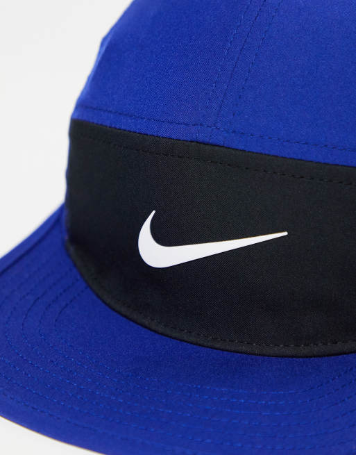 Nike Training Dri-Fit fly cap in royal blue and black