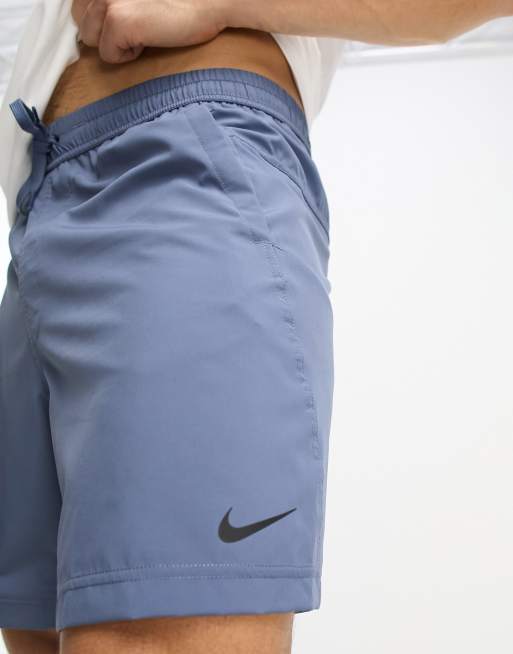 Nike Training Dri-FIT Form 7inch shorts in navy, 4 of 4