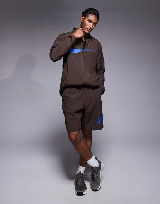 Nike Training Dri-FIT Form 9-inch shorts in brown, 3 of 5