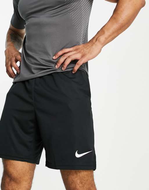 6 inch store nike shorts