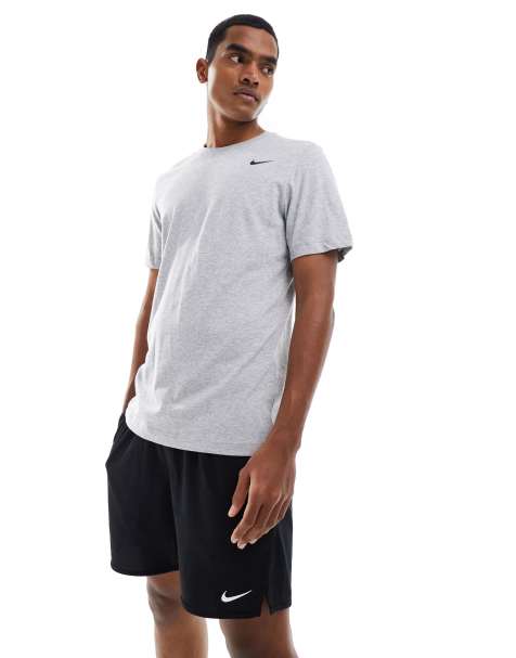 Nike Training - Dri-Fit - Grå T-shirt i bomuld - view 1