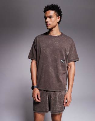 Nike Dri-fit Heritage T-shirt In Brown
