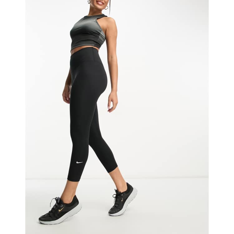 Nike dri store fit capri leggings