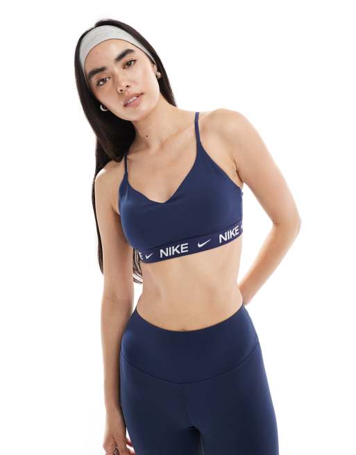 Nike Training - Dri-FIT - Indy - Sport bh met lichte ondersteuning in marineblauw, 2 van 4