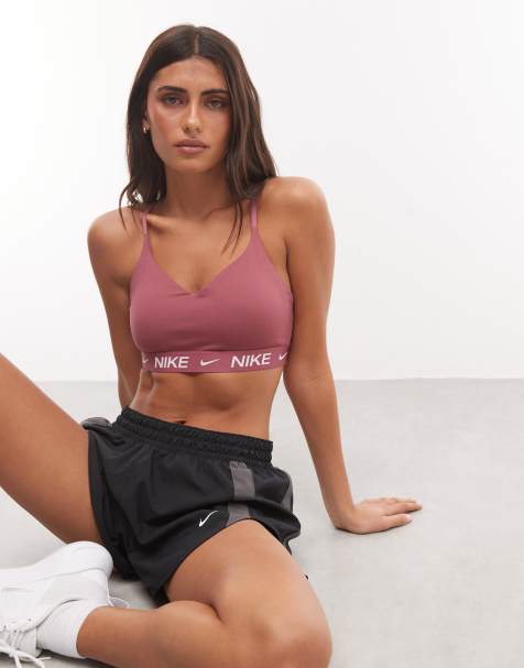 Nike Training Dri-FIT Indy sport bh met lichte ondersteuning in roze - view 1