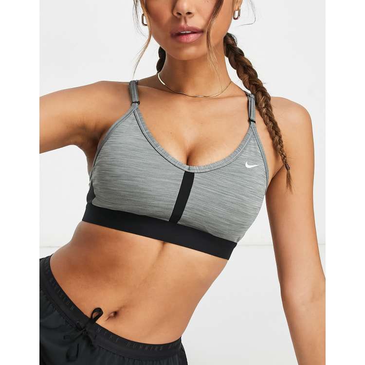 Бюстгальтер спортивный Nike Indy Bra V-Neck W - white/grey fog