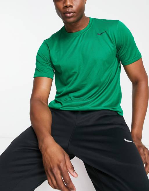 Behandeling dood impuls Nike Training Dri-FIT Legend 2.0 T-shirt in green | ASOS