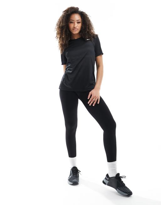 Nike Training Dri-fit relaxed T-shirt in black, 2 of 4