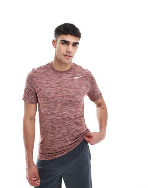 Nike Training Dri-Fit Reset melange T-shirt in red - view 1