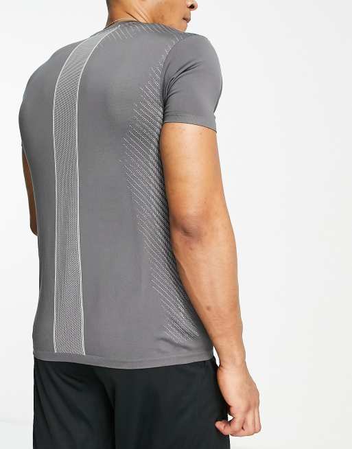 Nike seamless store t shirt