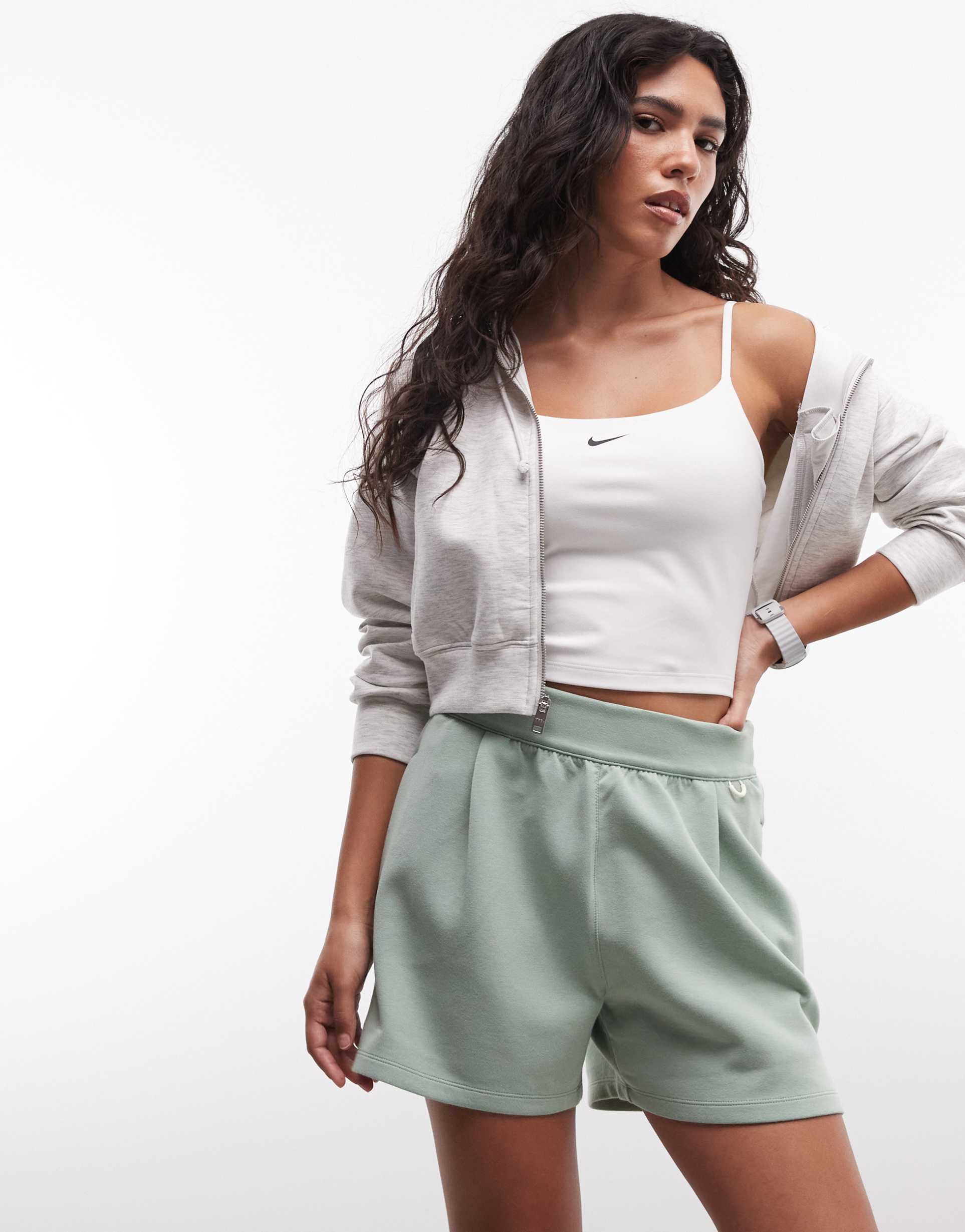 nike training dri-fit shorts in light green