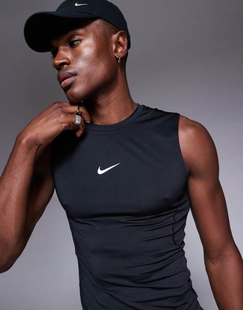 Nike Training - Dri-FIT - Sort tætsiddende top - view 1