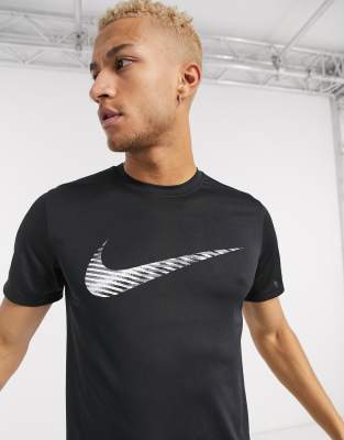 t shirt nike training