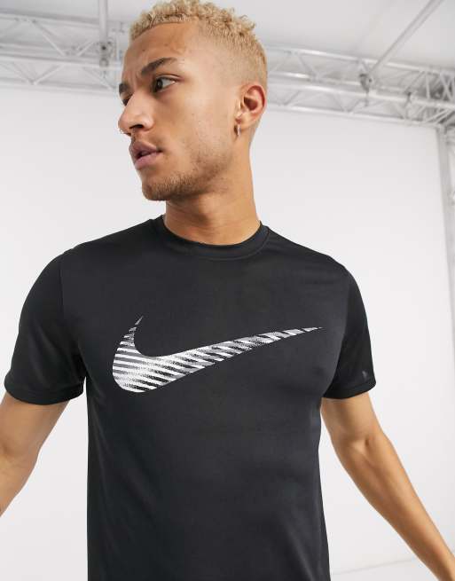 Nike swoosh outlet t shirt black