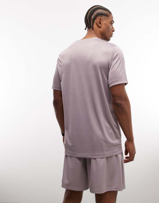 Nike Training Dri-FIT t-shirt in lilac, 4 of 5