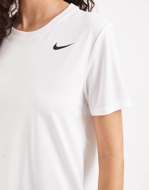 Nike Training – Dri-FIT – T-Shirt in Weiß, 3 von 4