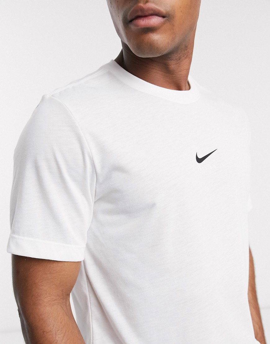 Nike Training - Dri-fit - T-shirt met swoosh in wit