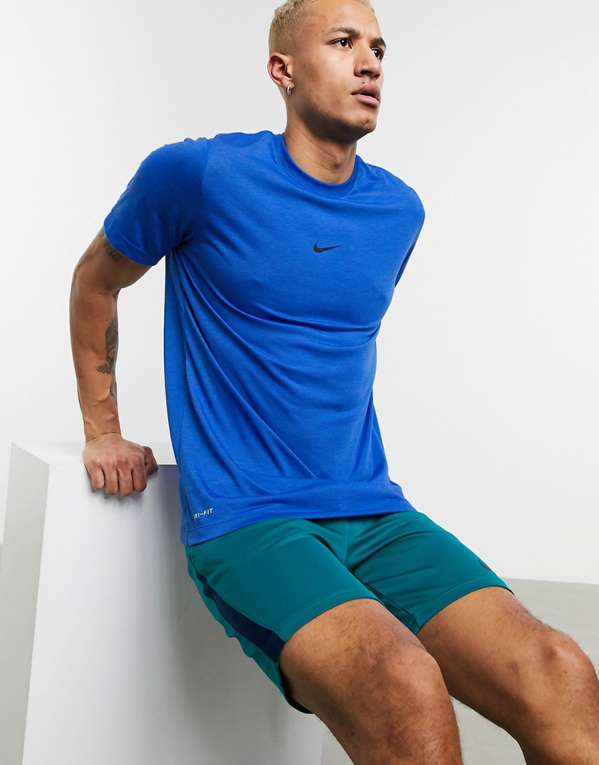 Nike Training - Dri-fit T-shirt met Swoosh-logo in blauw