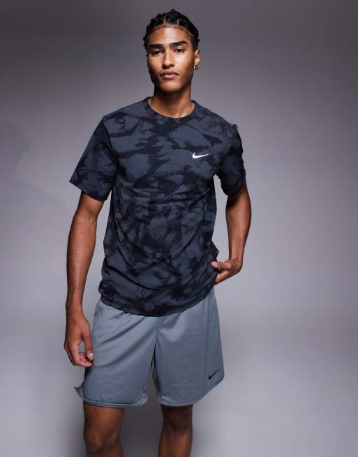 Nike Training – Dri-FIT – T-Shirt mit Marmormuster