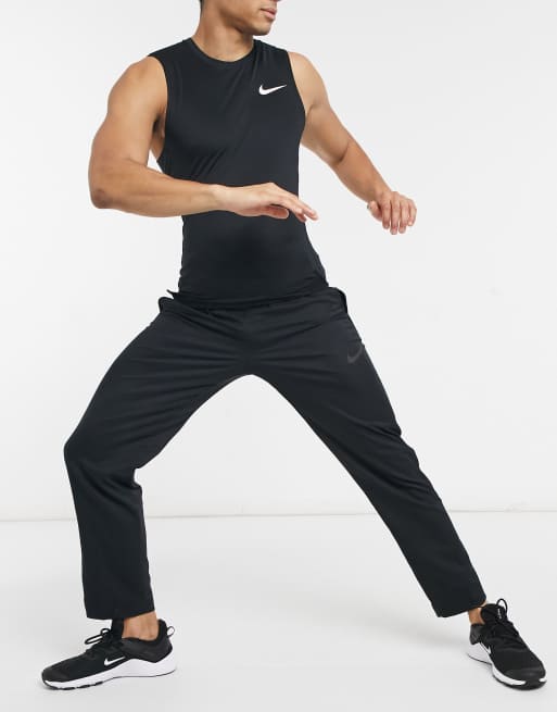 Nike Training – Dri-FIT Team – Svarta vävda mjukisbyxor