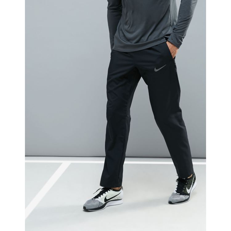 Nike Form Men's Dri-FIT Tapered Versatile Trousers. Nike CA