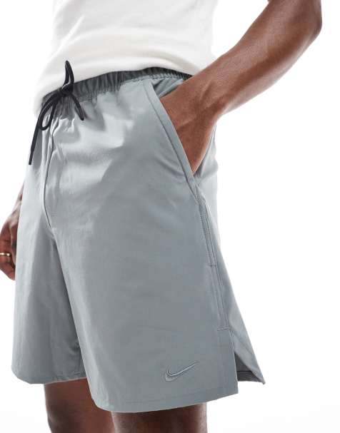 Nike Training – Dri-FIT Unlimited – Shorts aus Webstoff in Grau, 7 Zoll Schrittlänge - view 1