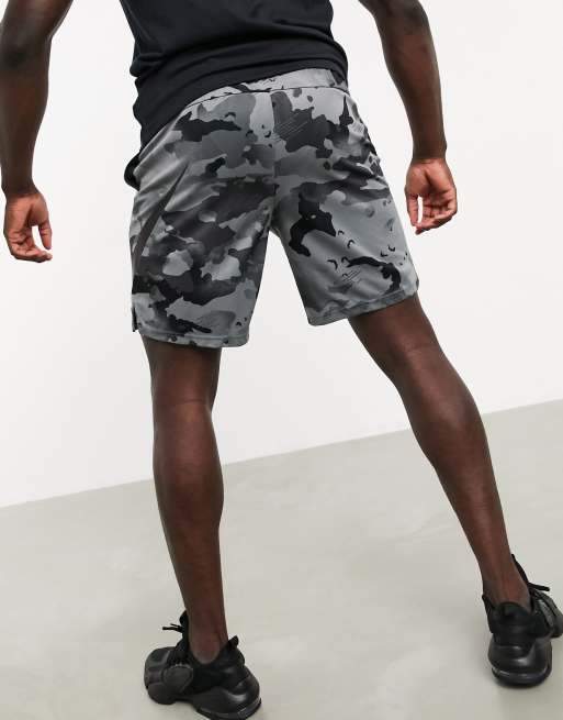 Nike training dry 2025 camo shorts in grey