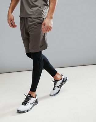 Nike Training Dry shorts 4.0 in khaki 890811-202 | ASOS
