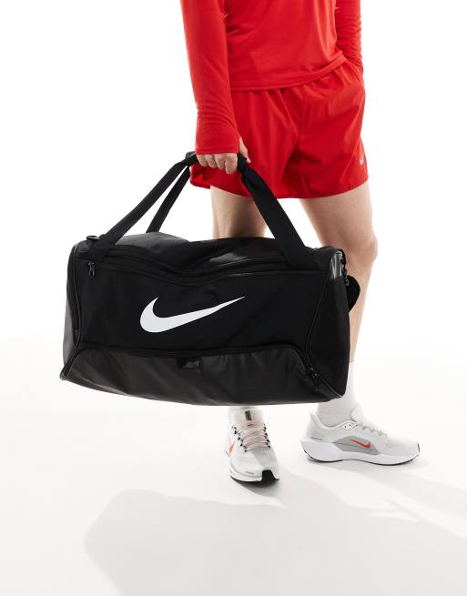 Nike Training duffel bag in black, 2 of 4
