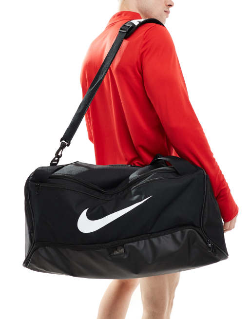 Nike Training duffel bag in black, 3 of 4