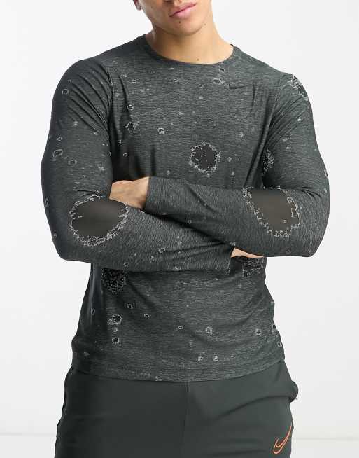 Nike sweat outlet activated shirt