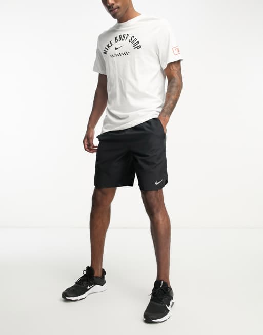Nike Training - D.Y.E. - T-shirt en tissu Dri-FIT à inscription Body Shop - Blanc, 4 de 4