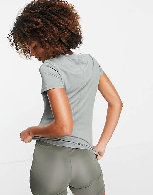 Women Nike Training Essential slim t-shirt in grey 