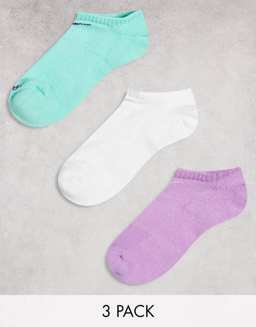  Nike Training Everday Plus ankle socks in fuschia, white and emerald