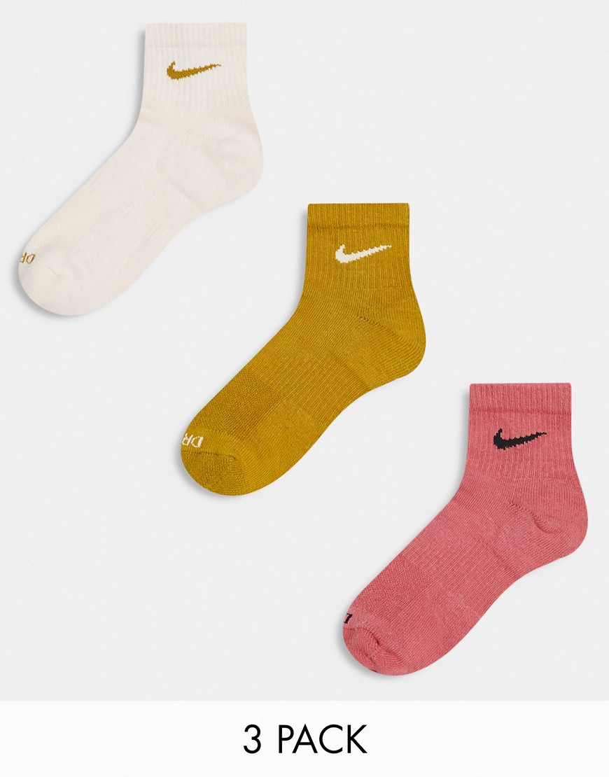 Nike Training Everyday Cushioned Plus 3 pack ankle socks in multi